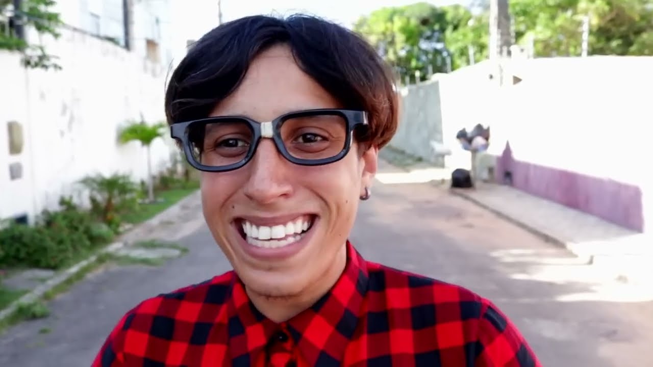 NERD, EMBAÇADO, MARIVALDA E A BICICLETA