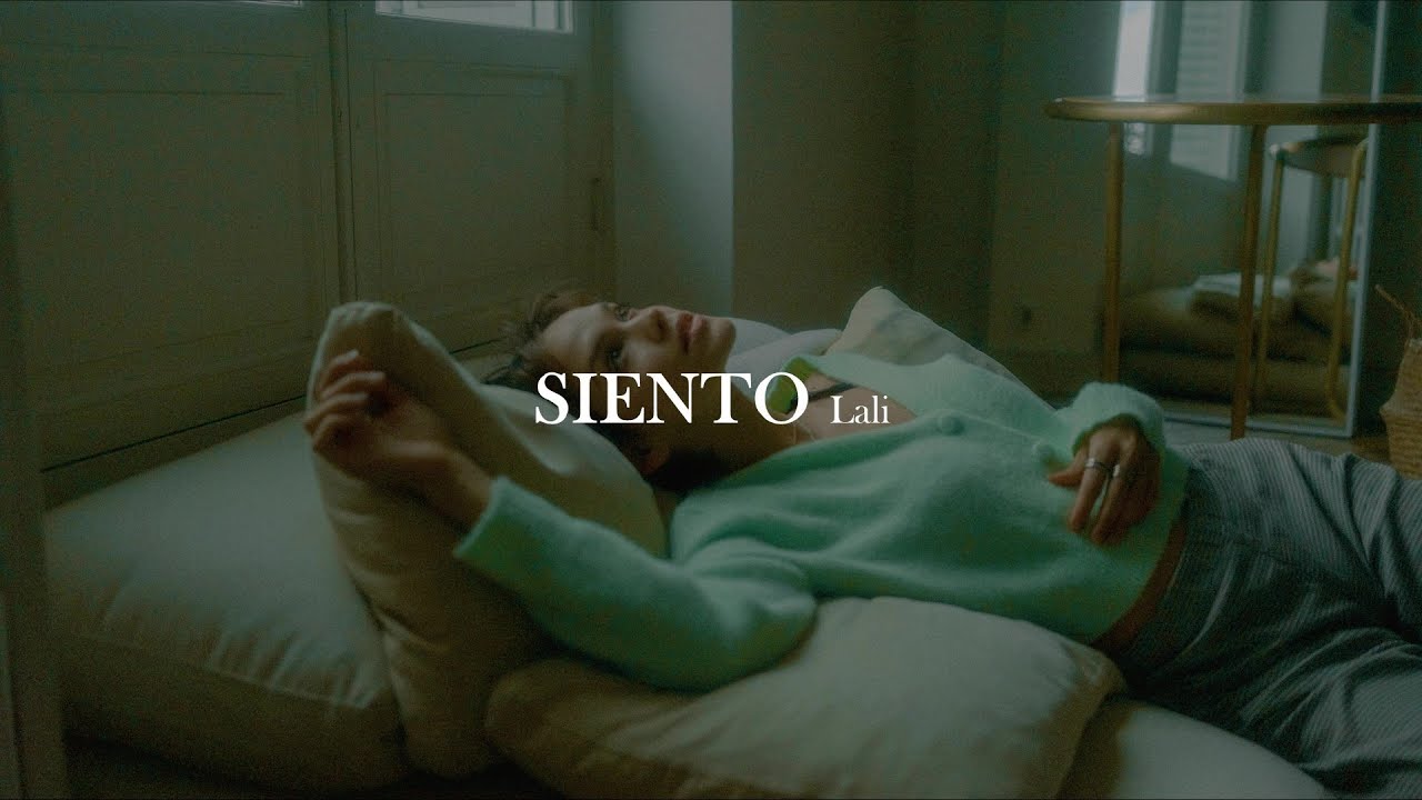 Casi Ángeles | Lali - Siento [letra]