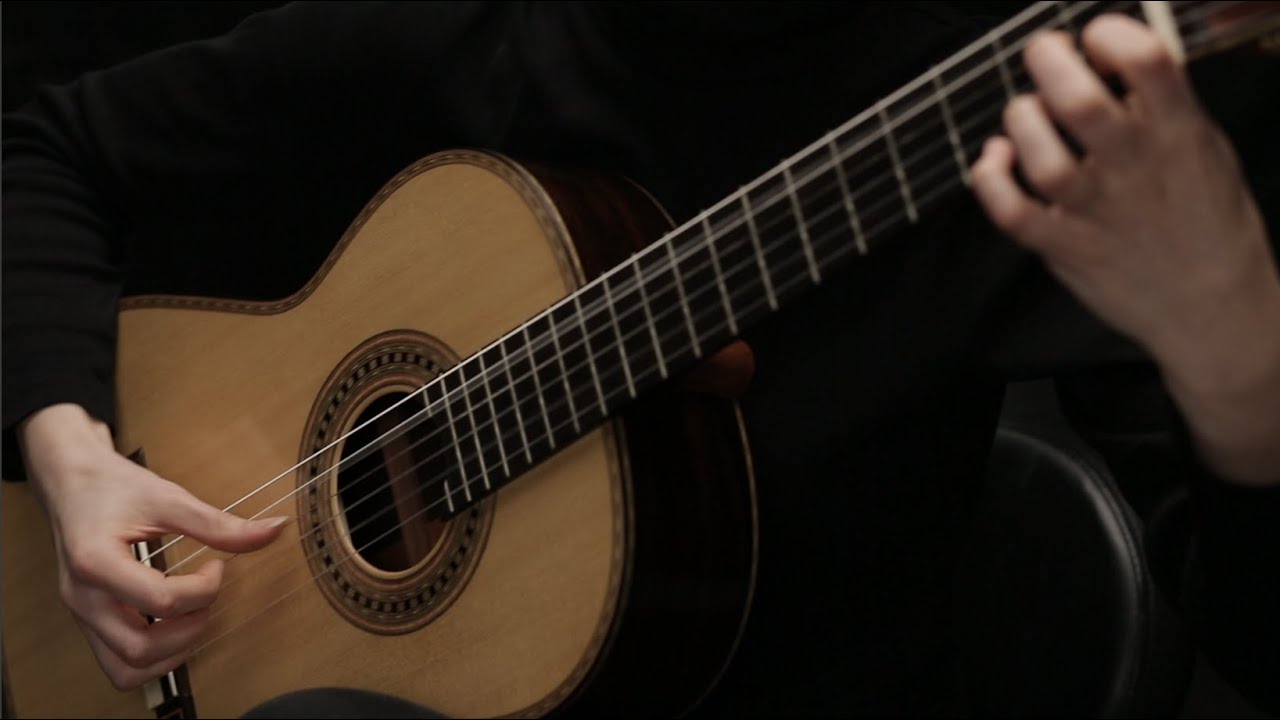 Bach: Cello Suite no.2 - BWV 1008 (Anisa Parganlija, guitar)