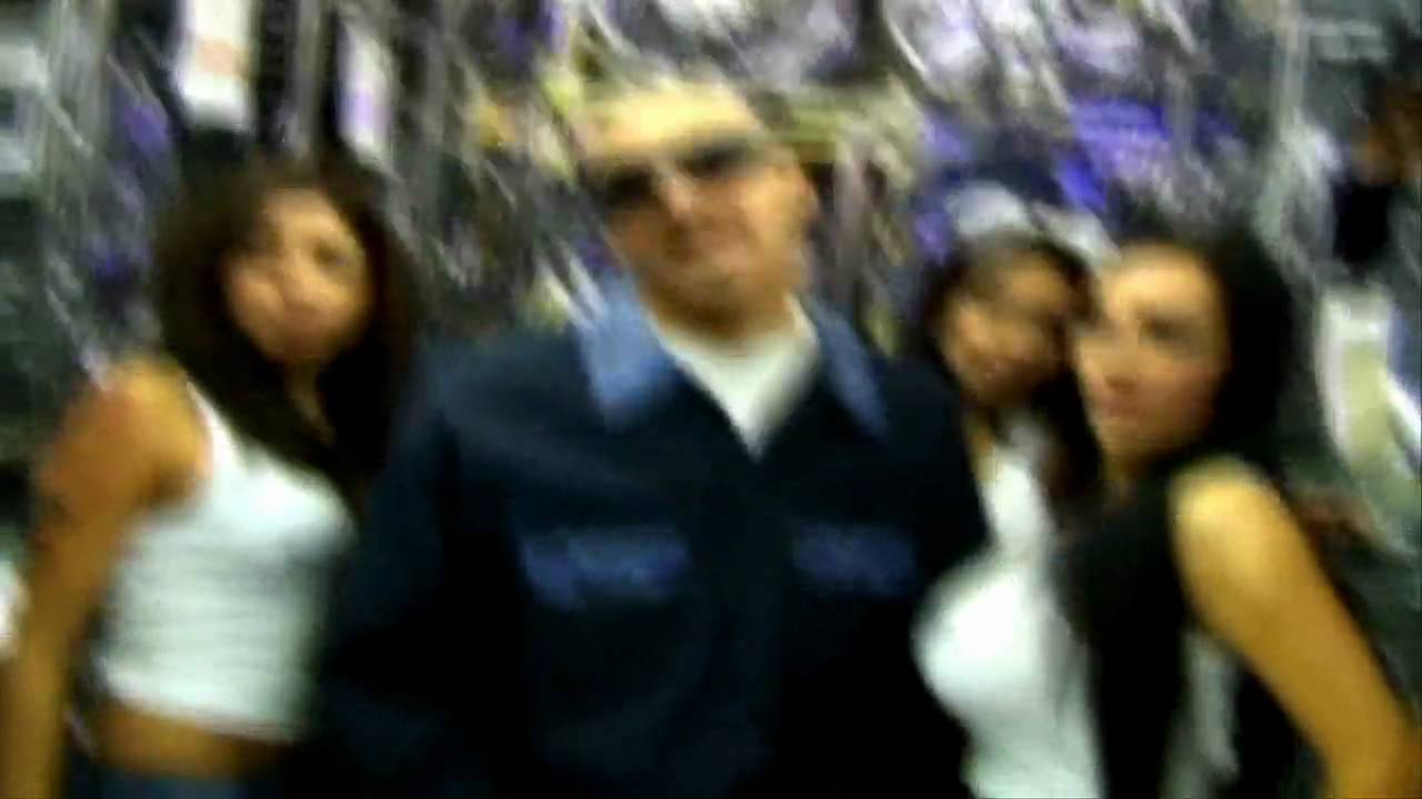 Lil Flip & Mr. Capone-E- Still In My Drop Top (Ft. Mr. Criminal) *NEW 2010 MUSIC VIDEO*