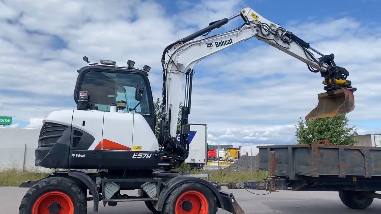 BOBCAT E57W med vagn