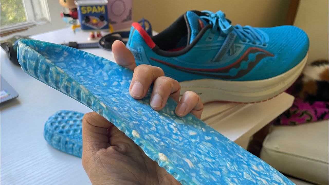 Can This Insole Improve Your Shoe's Performance? (Blumaka Konnect) | Sub 2
