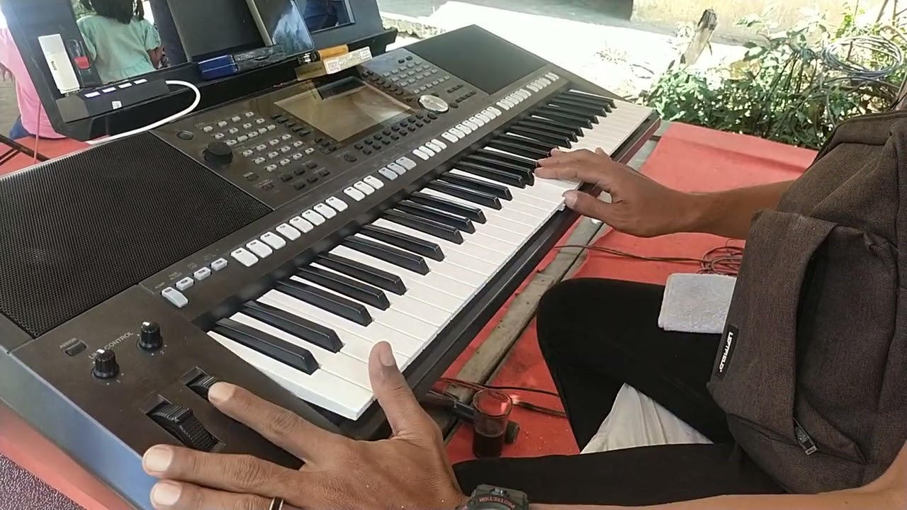 live keyboard. cover suket teki