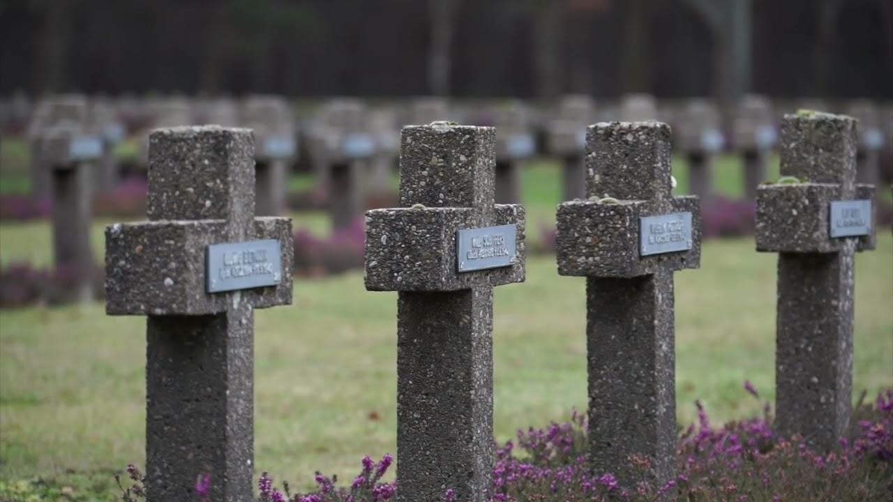 DUITSE MILITAIRE BEGRAAFPLAATS LOMMEL   HD 1080p