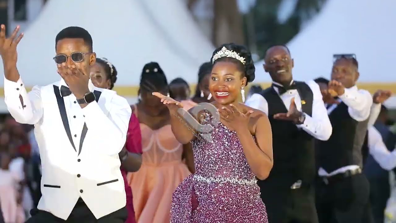 BEST WEDDING ENTRANCE FOR BAGOLE AFTER CHANGING : SEE THE VIBES
