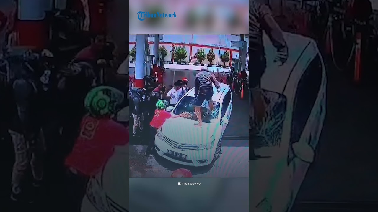 DETIK-DETIK Mobil Tabrak Lari DIAMUK MASSA seusai Tabrak 7 Kendaraan di Solo