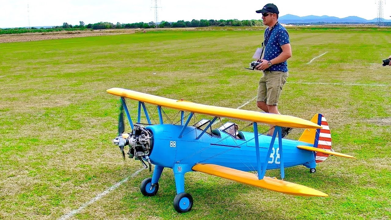 AMAZING BIG RC BOEING STEARMAN SCALE MODEL BIPLANE FLIGHT DEMONSTRATION