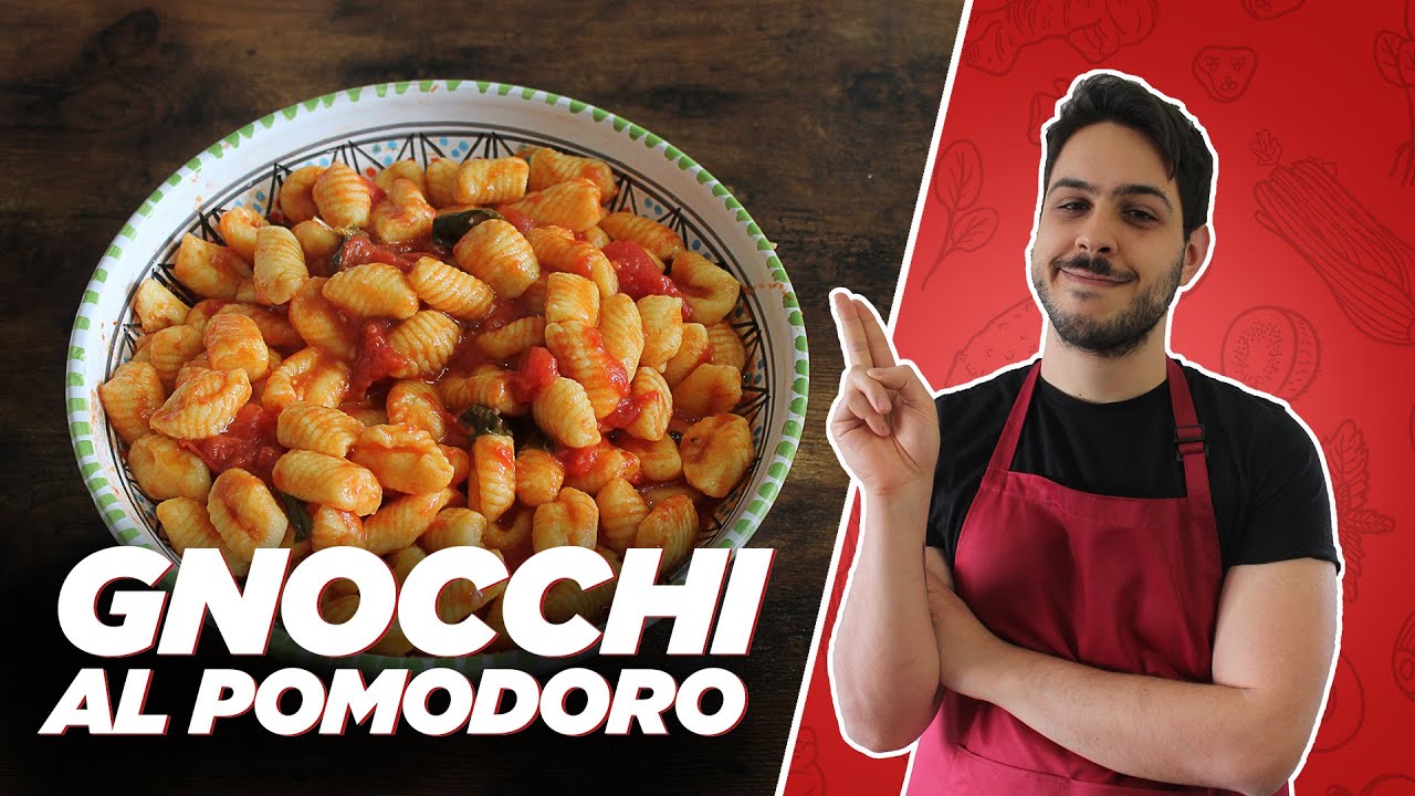 GNOCCHI di PATATE FATTI IN CASA AL POMODORO - COME FARE GLI GNOCCHI