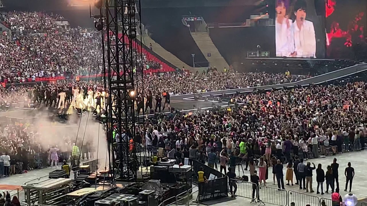 BTS Not Today - Wembley Stadium day 1 190601