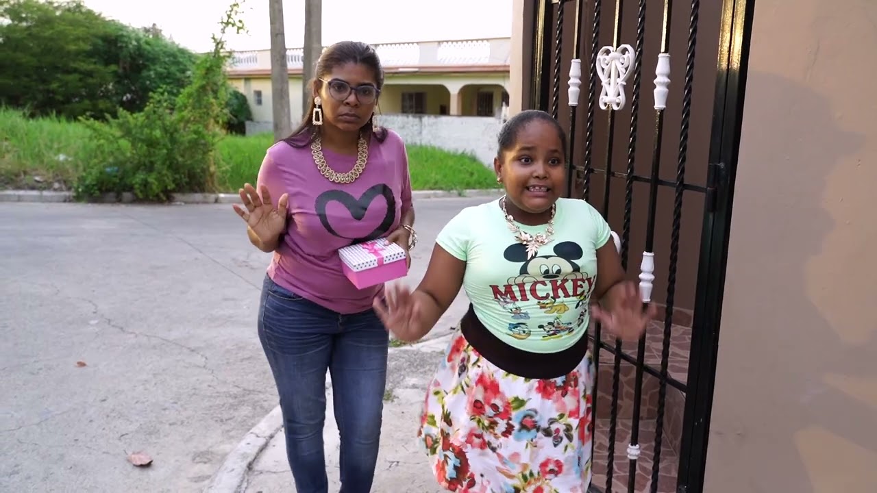 Cumpleaños de la veciveci y los regalos