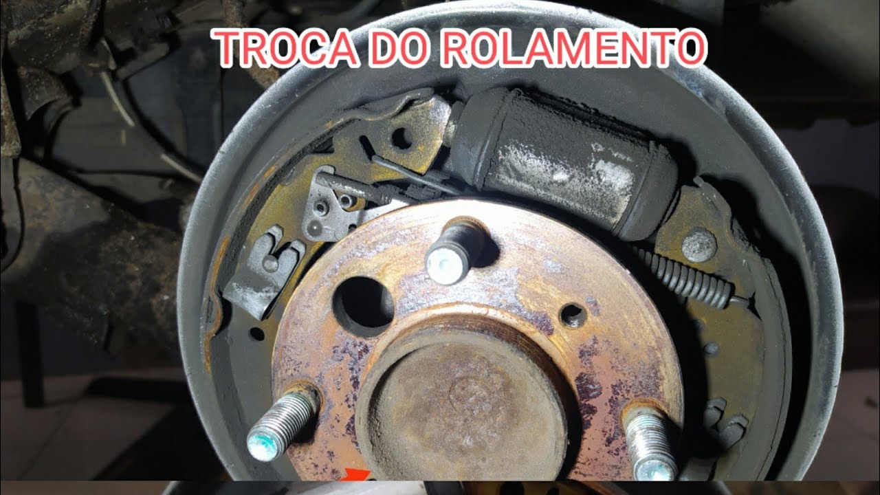 Barulho nas rodas traseiras. Pneus, freios ou rolamentos de roda. FORD NEW FIESTA