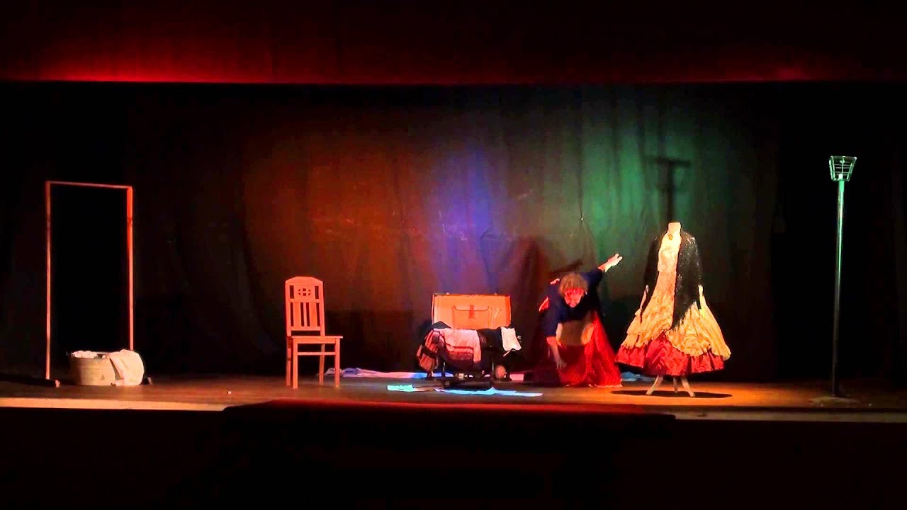 Que conste en actas P&iacute;a Uribelarrea en el Teatro Municipal de Coronel Dorrego  fragmento de la obra