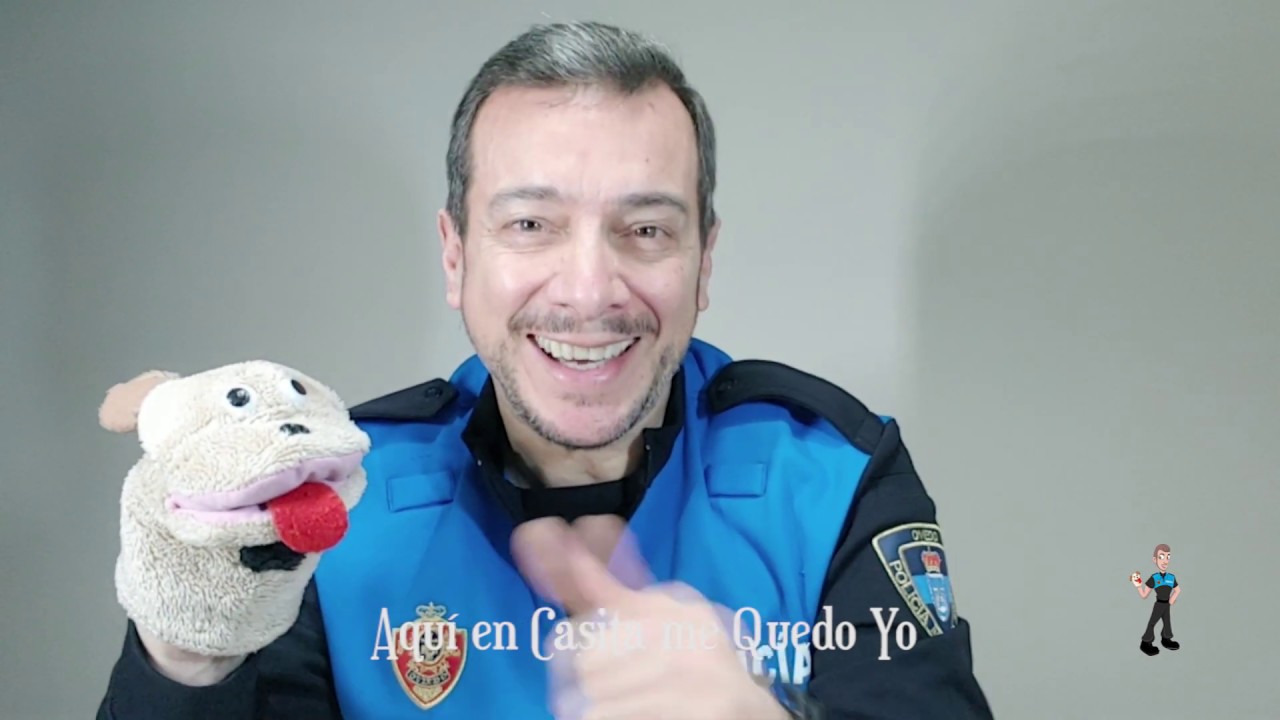 El Poli Marchoso - AQUÍ EN CASITA ME QUEDO YO, vídeo oficial. #ElPoliMarchoso