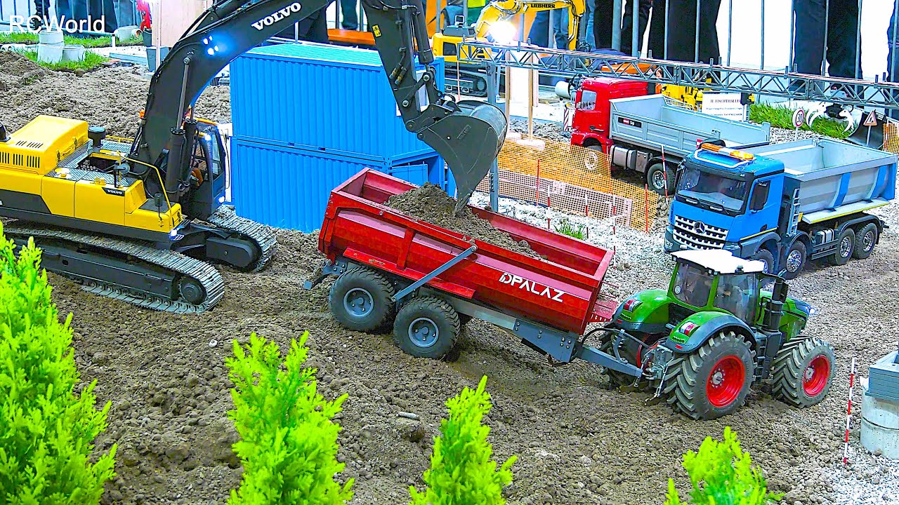 Hausbrand - RC Feuerwehren im Einsatz! / RC Baustelle mit LKW + Bagger / Modellbaumesse Ried 2025