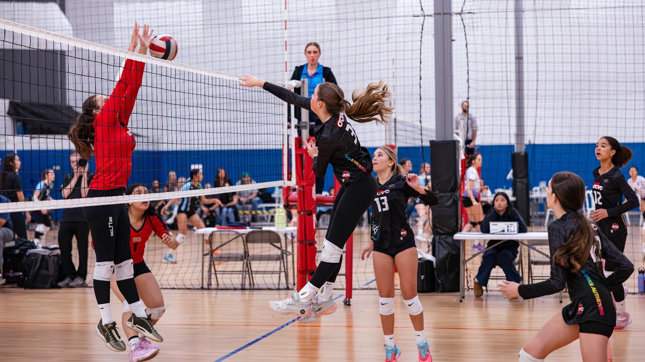 OCVC 14-1 girls playing at the SCVA volleyball tournament in March 2025