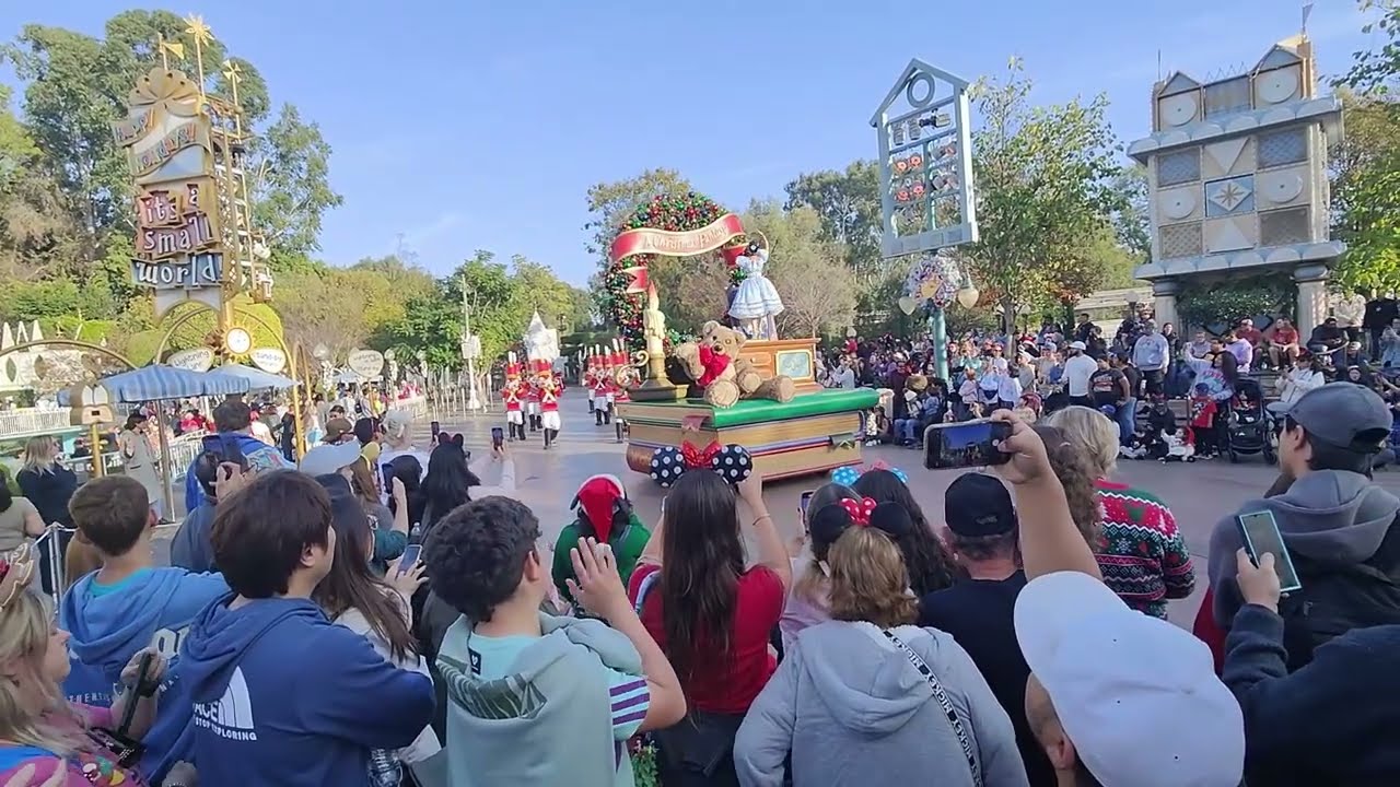 Disney Christmas Parade 
