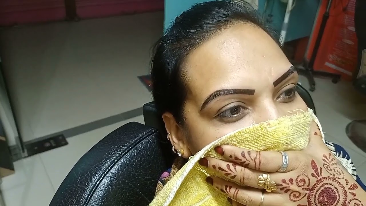 পার্মানেন্ট ভ্রু আর্ট করা হয়। এবং মুখে পার্মানেন্ট তিল বসানো হয়।  ঠোঁট কালার করা হয়। 01312783014