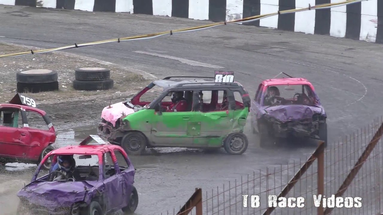 WSCC  - Micro Bangers 01/04/18 - TB Race Videos