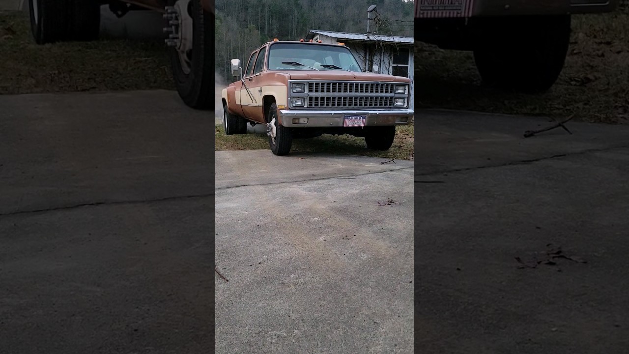Who else daily drives a big block chevy? #c30 #crewcab #dailydrivensquarebody #chevy #chevycrewcab
