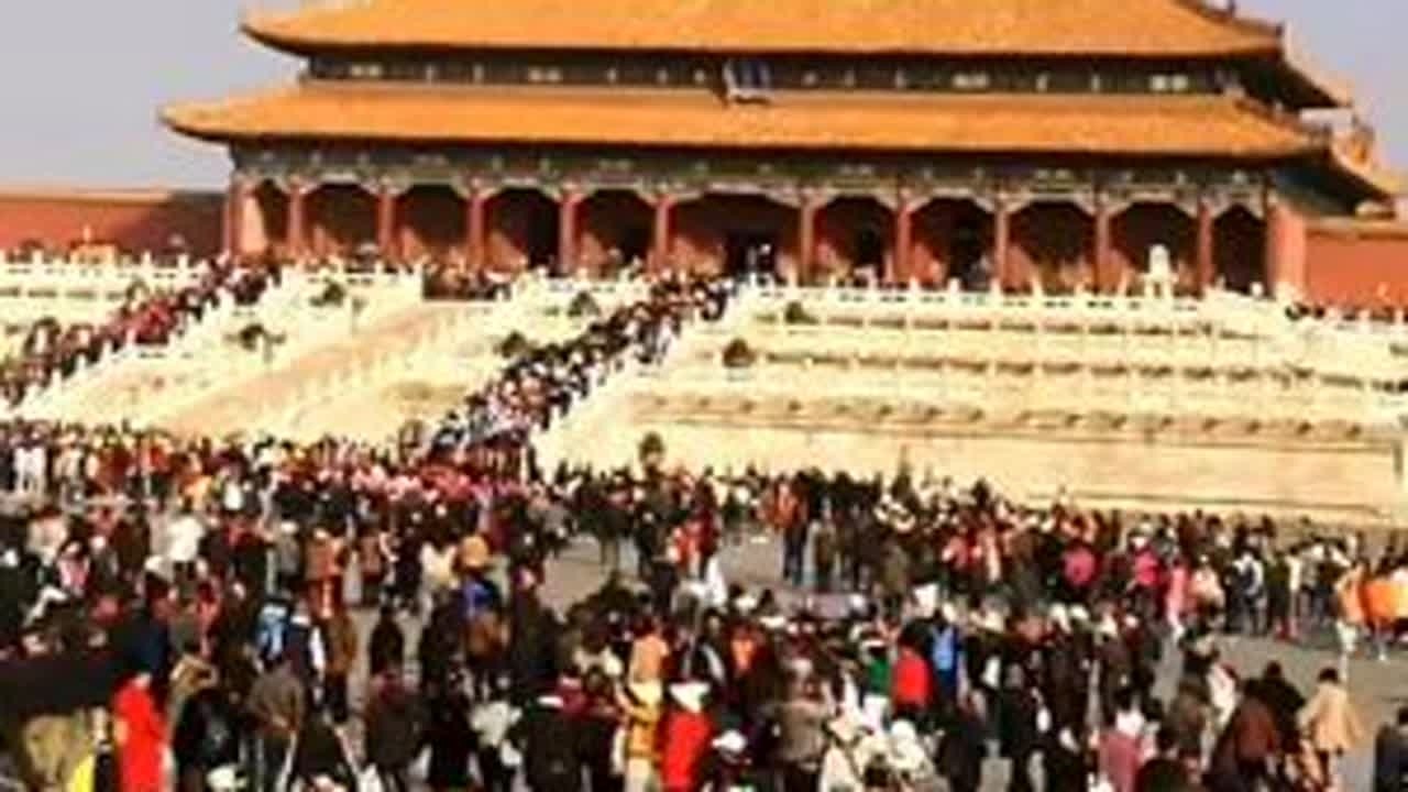 至高无上金碧辉煌的紫禁城过去禁止常人进入，如今是人山人海 #皇宫 #世界文化遗产