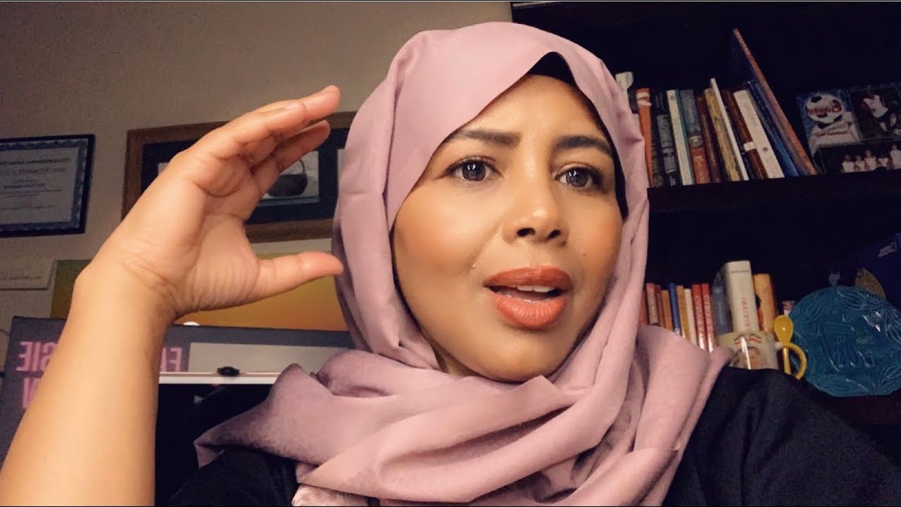 “Dumarka Hoostooda Ayaa Aad U Waynaata” Kaye!🤣