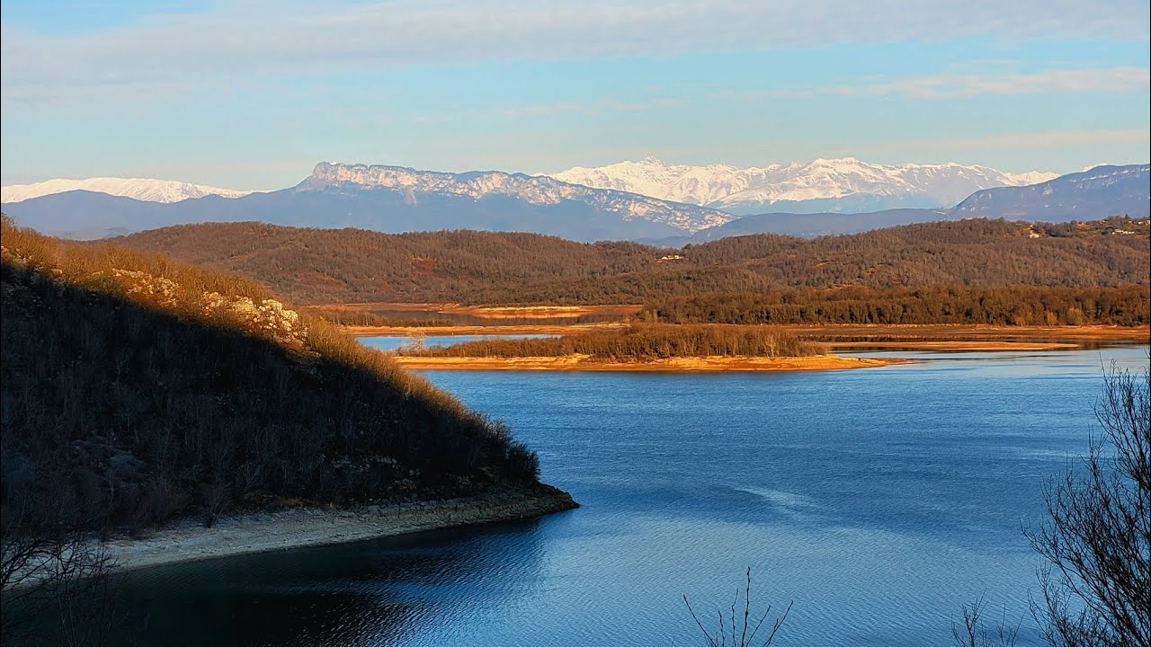 Поход по Грузии. Ткибульское водохранилище и пещера Цуцхвати
