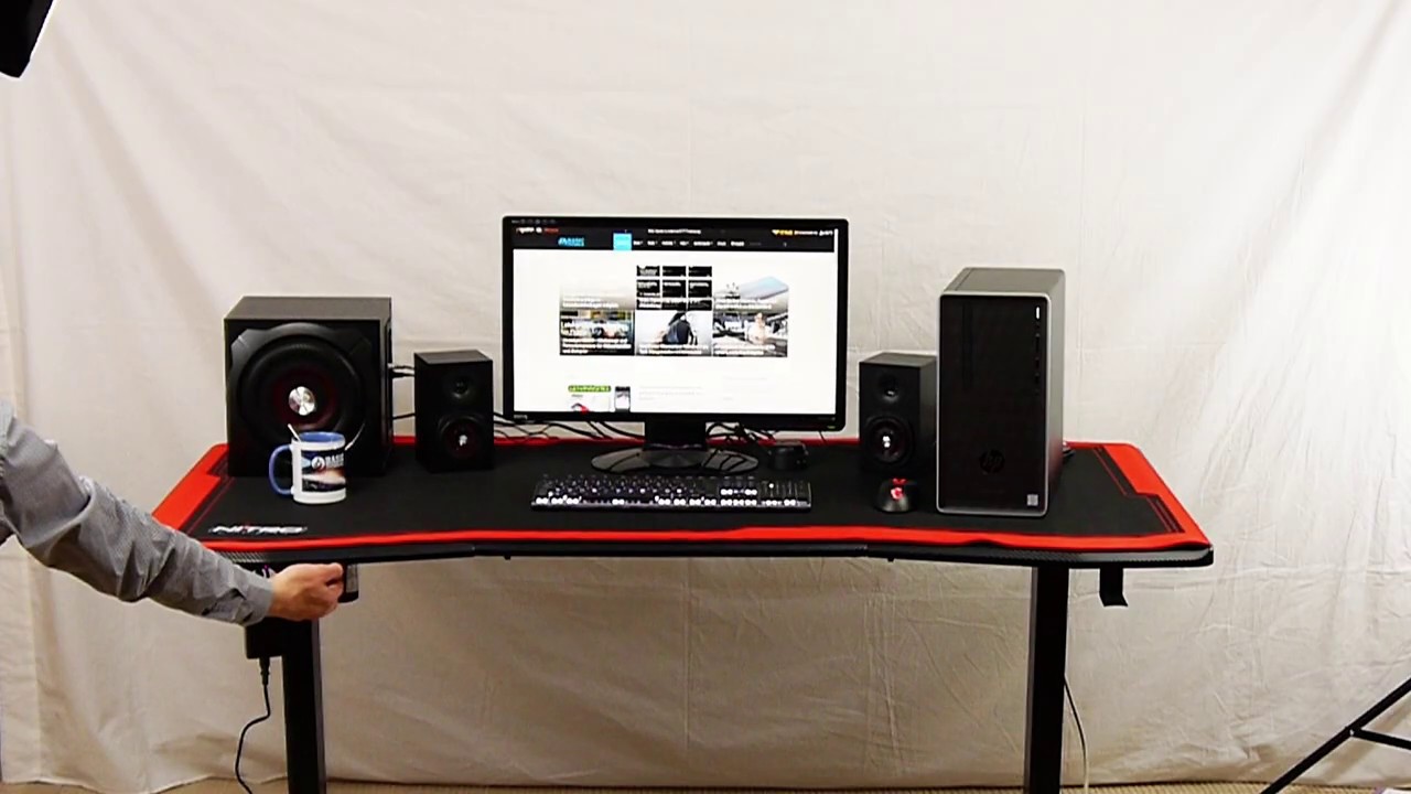 Nitro Concepts D16E Gaming-Tisch Demonstration