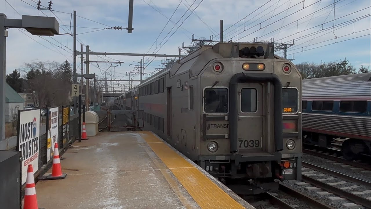 NJT Bombardier Multilevel Cab Car 7039