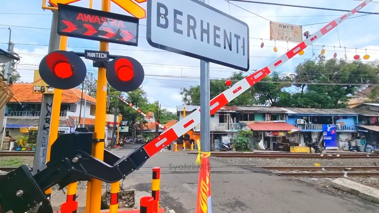 Palang Baru WANTECH Terpisah | Perlintasan Kereta Api Otomatis Bendungan Hilir Jakarta