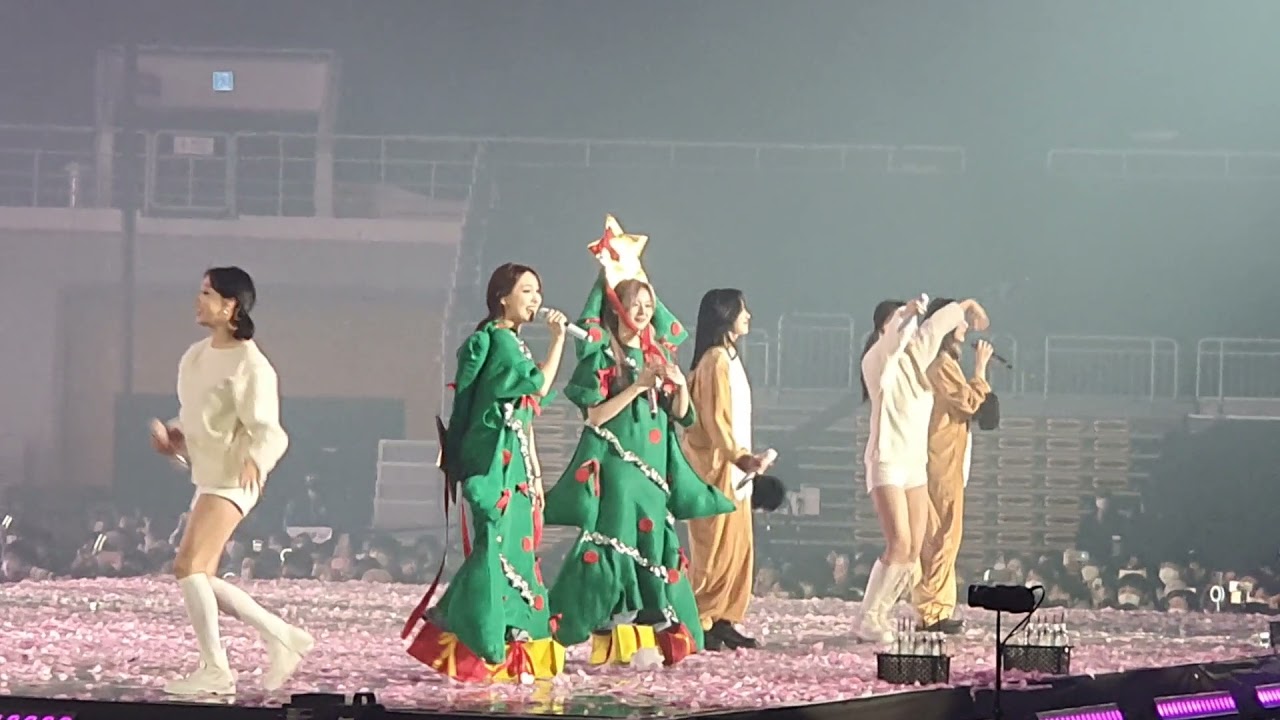 211226 TWICE(트와이스) 4TH WORLD TOUR 'III' in SEOUL - 