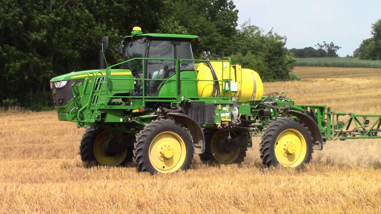 John Deere R4023 Sprayer