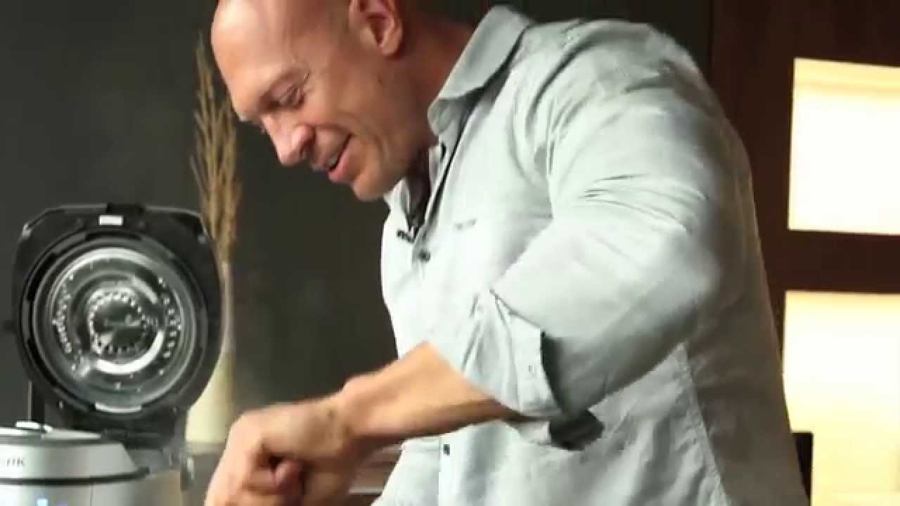 Спортивный ПЛОВ и 5 лучших стратегий питания от LL Cool J