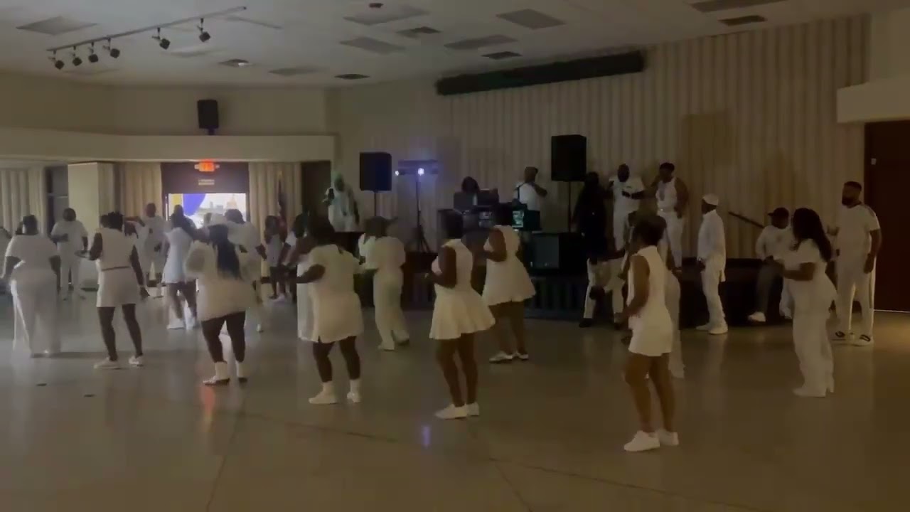 Part 3  - Dancing in the 434 performing to Watcha Workin With“ by Devito featuring Annie B