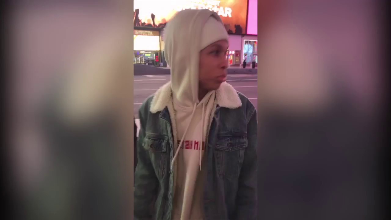 RAP BATTLE: Jon Keith vs Th3 Saga in Time Square New York