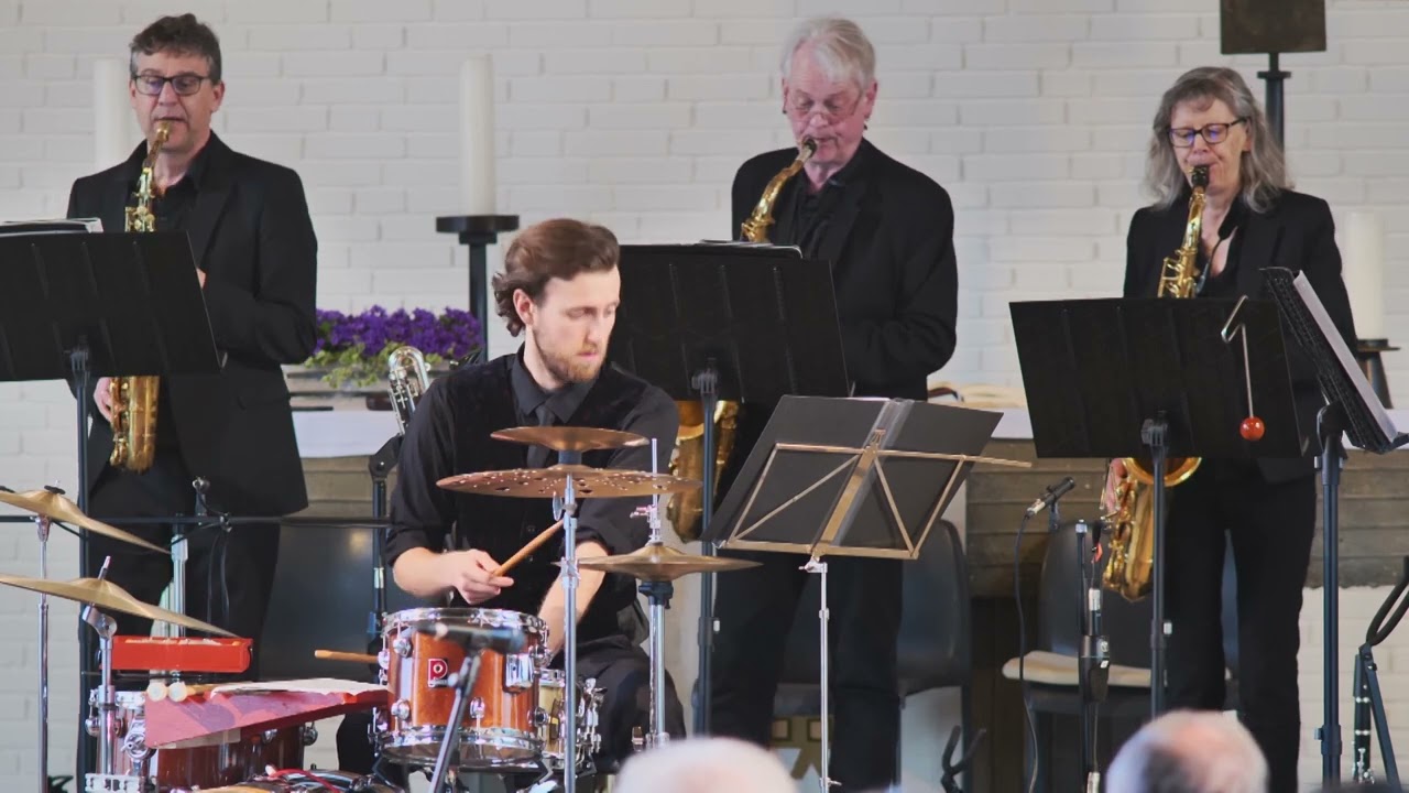 Easy on me - Saxophonquintett QWAIN & Drums