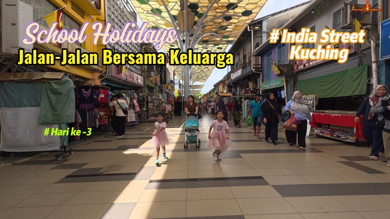 Hari ke-3 Jalan - Jalan di bandar Kuching. Caca Cici sangat happy . #kuching #borneosarawak 