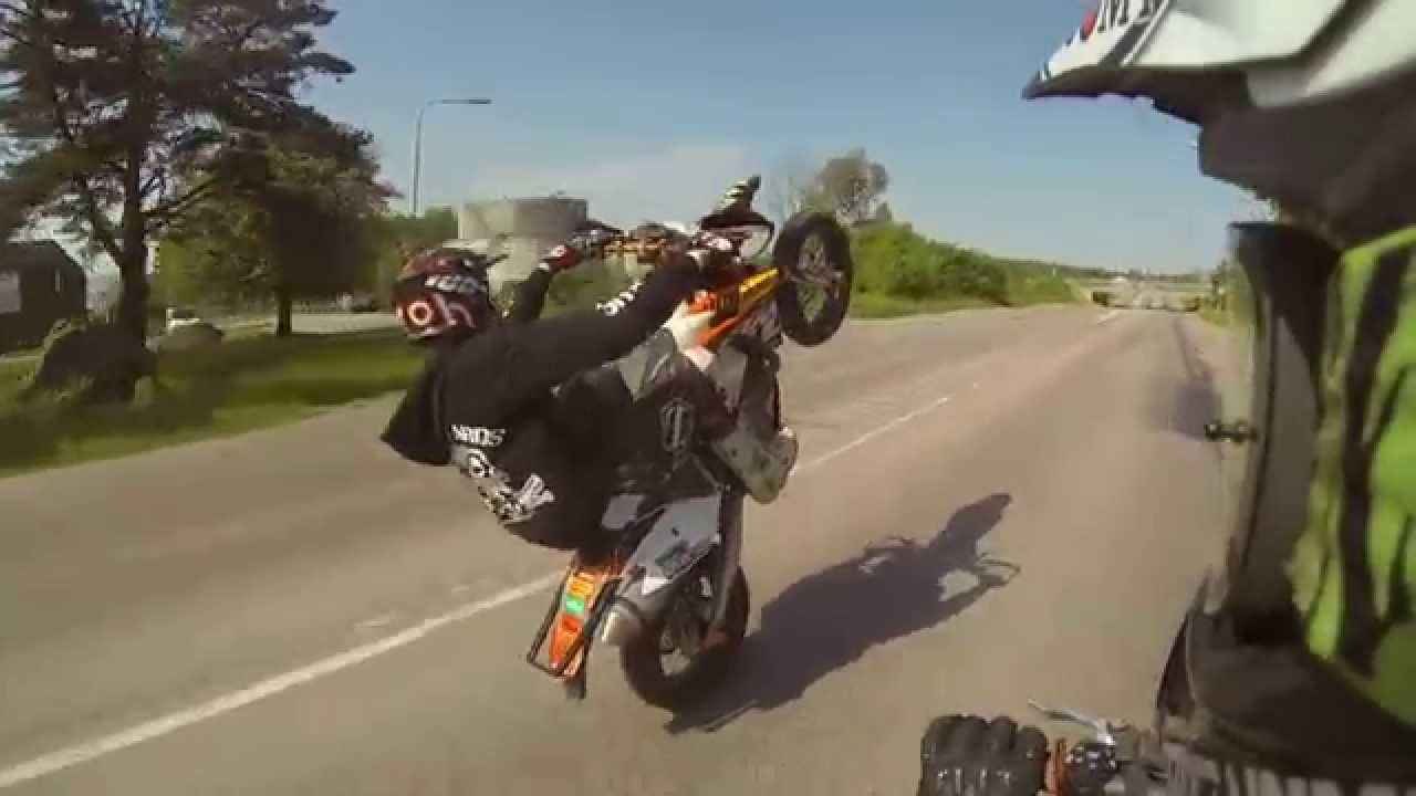 Whatever makes you remember summer! [Superretards 2014 SWK]