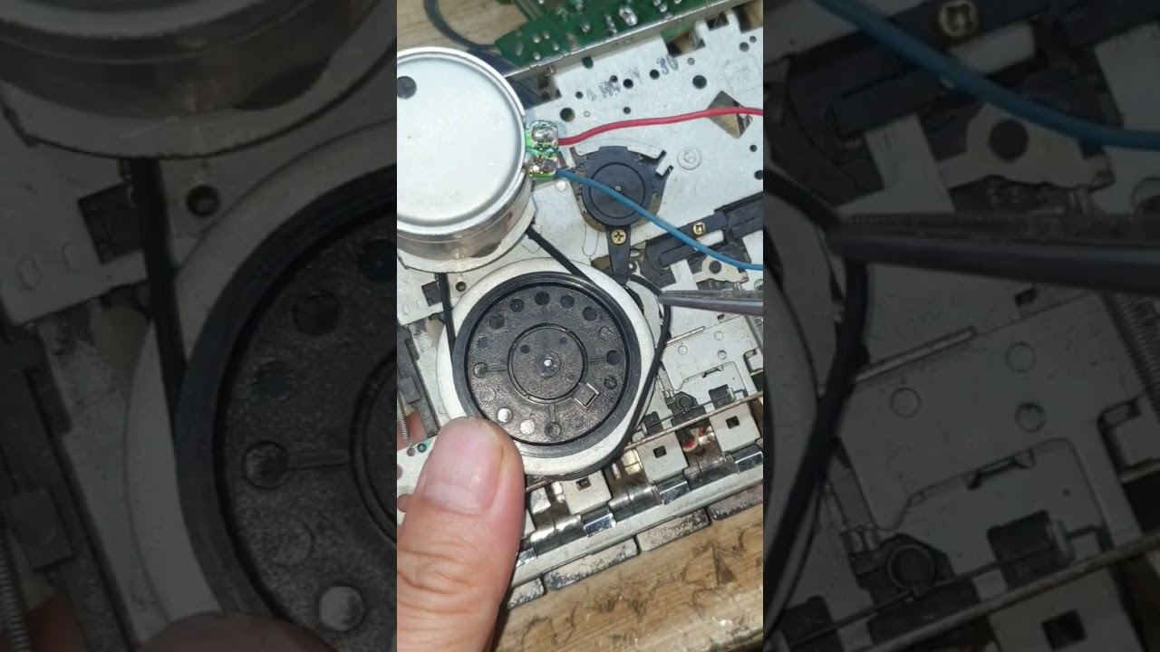 Fix the problem of tangled cassette tapes #tape #repair #restoration