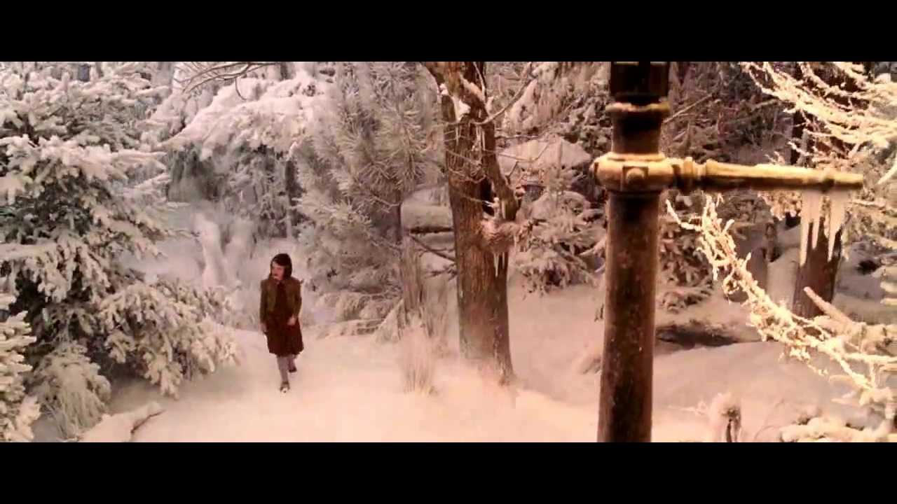 Lucy discovers Narnia