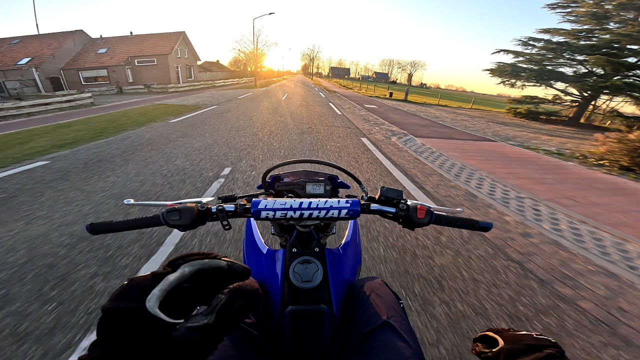 Yamaha WR125 crazy FULL THROTTLE ride (4k60fps)