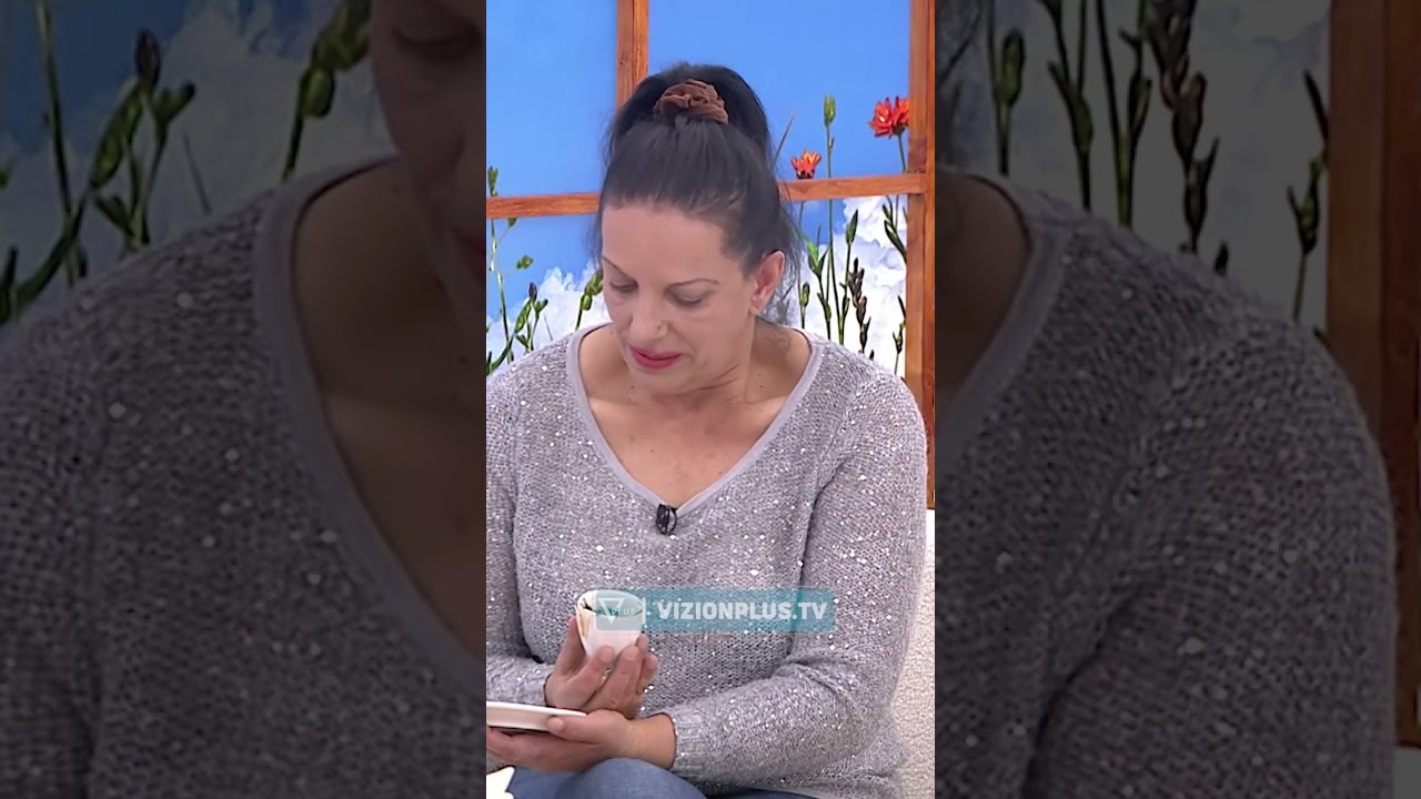&Ccedil;far&euml; pa filxhani i moderatores live n&euml; studio? - Mes'drit&euml;