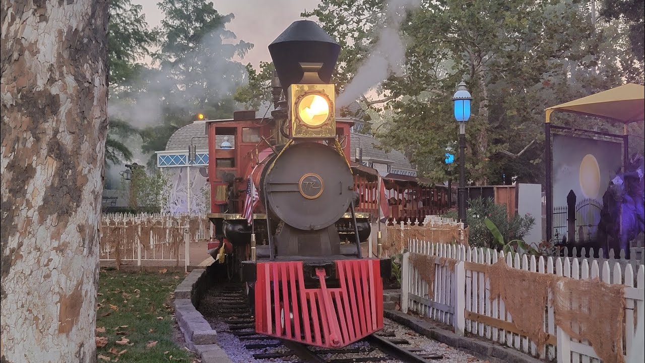 Six Flags St Louis Railroad - Fright Fest September 2025