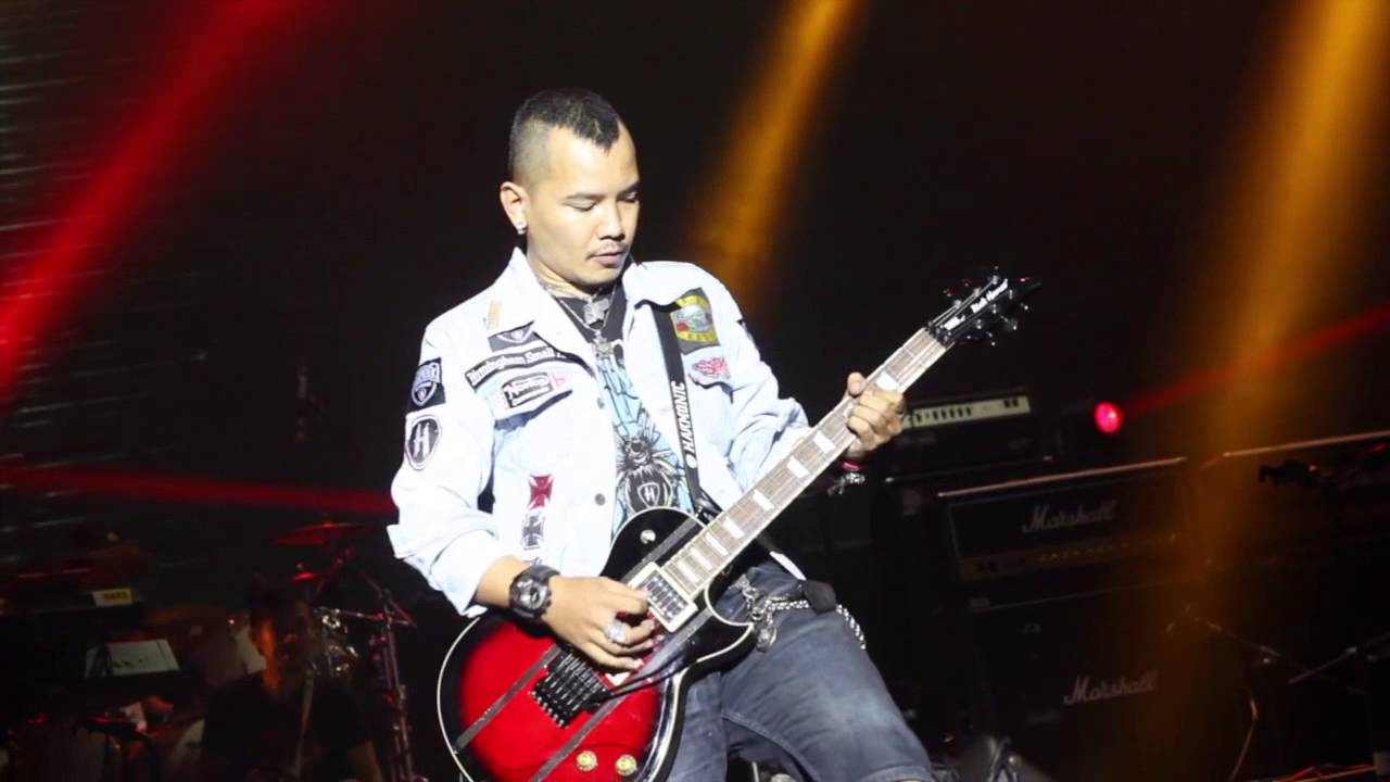 Cella Kotak - Solo Guitar - G.R Super Guitarist Bandung 16-04-14