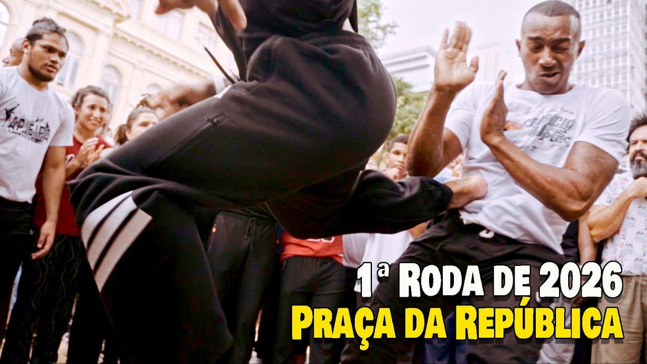 Jogo mandingado na  Roda de Capoeira da Praça da República -  Primeira de 2026