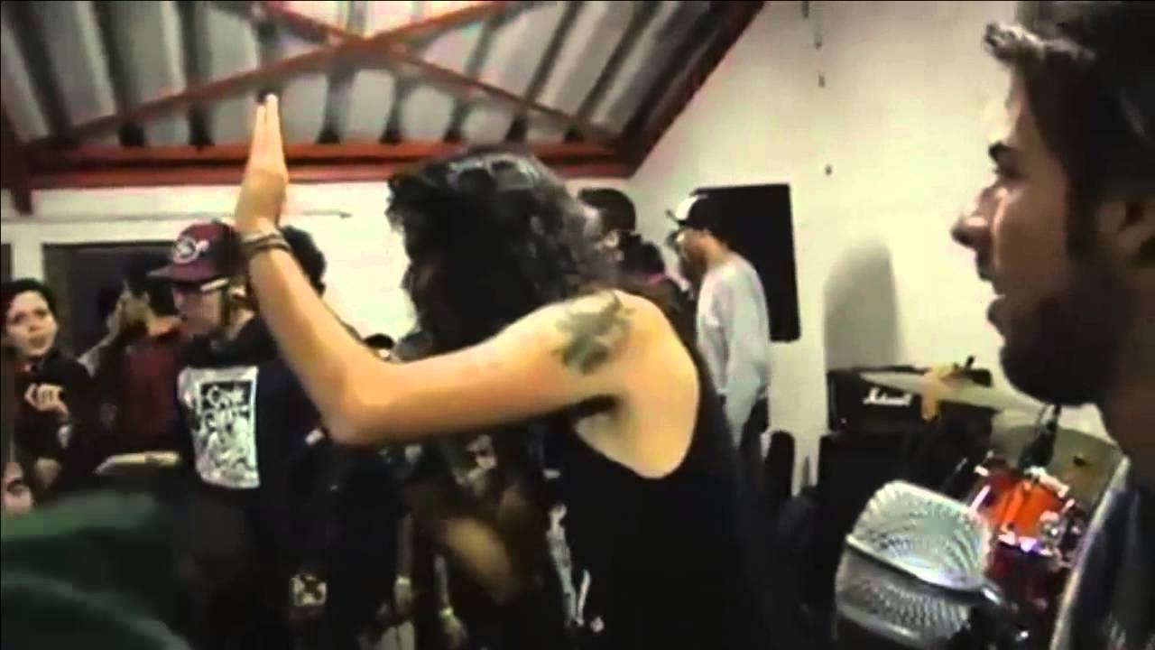 Concerts Fail Compilation ( metal ) momentos graciosos y accidentes