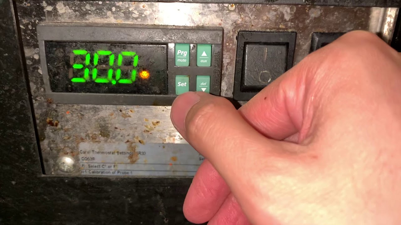 CO53R Structural Concepts Setting and changing  temperature undercounter fridge