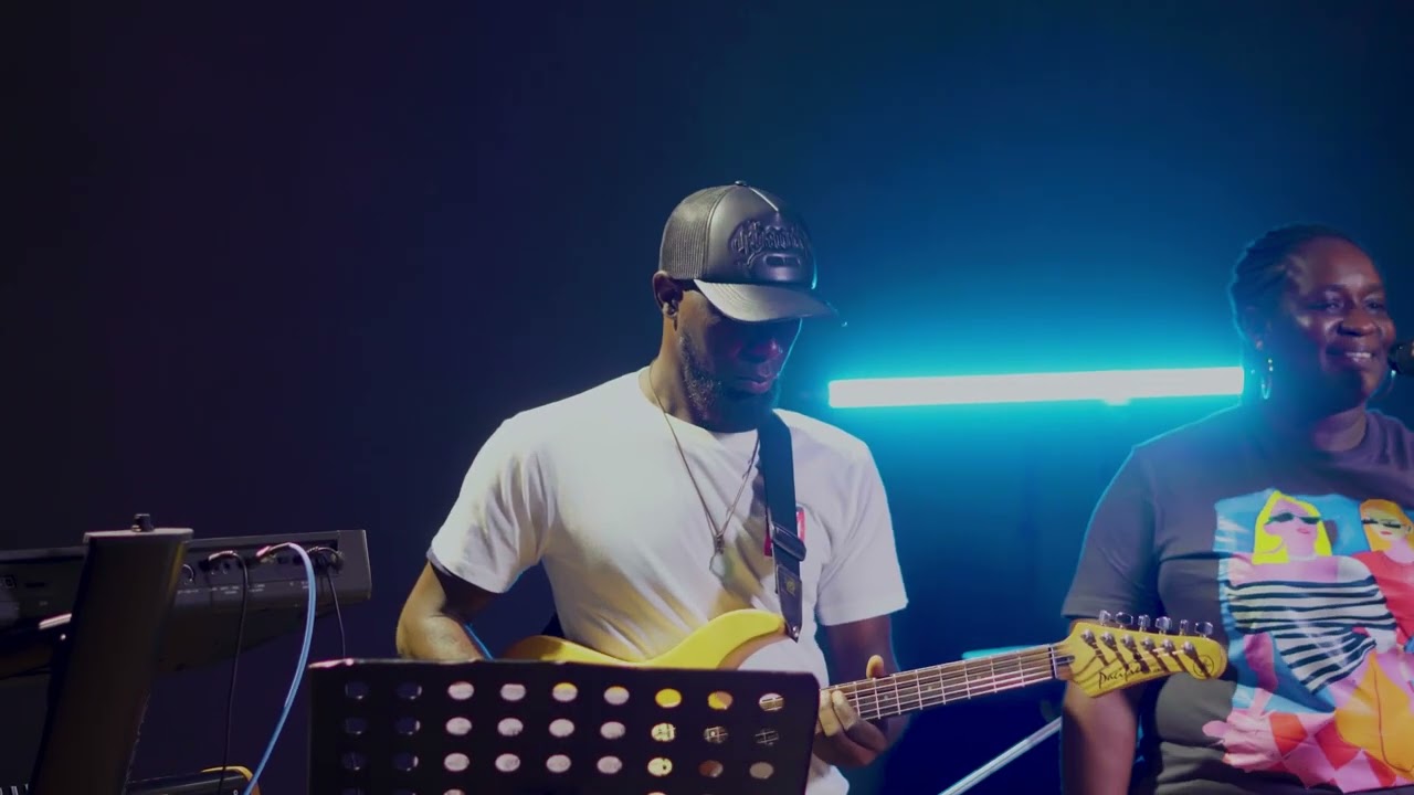 REGGY JAH BLESS-LIVE SESSIE REGGAE MIX TOUR