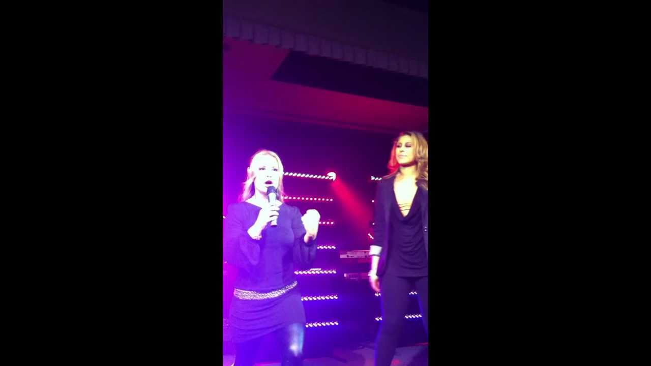 Linda Teodosiu with Anastacia  in Portugal -One day in your life.MOV