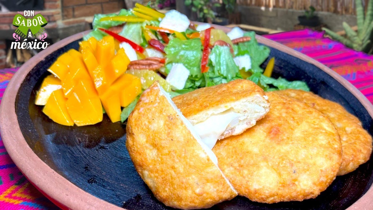 INIGUALABLES TORTITAS de PAPA RELLENAS de QUESO MANCHEGO y Deliciosa ENSALADA  / #ConSaborAMexico