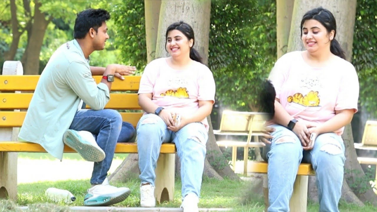 करोड़ों की मालिकिन से हुआ प्यार वाराणसी में prank || crazy vishal
